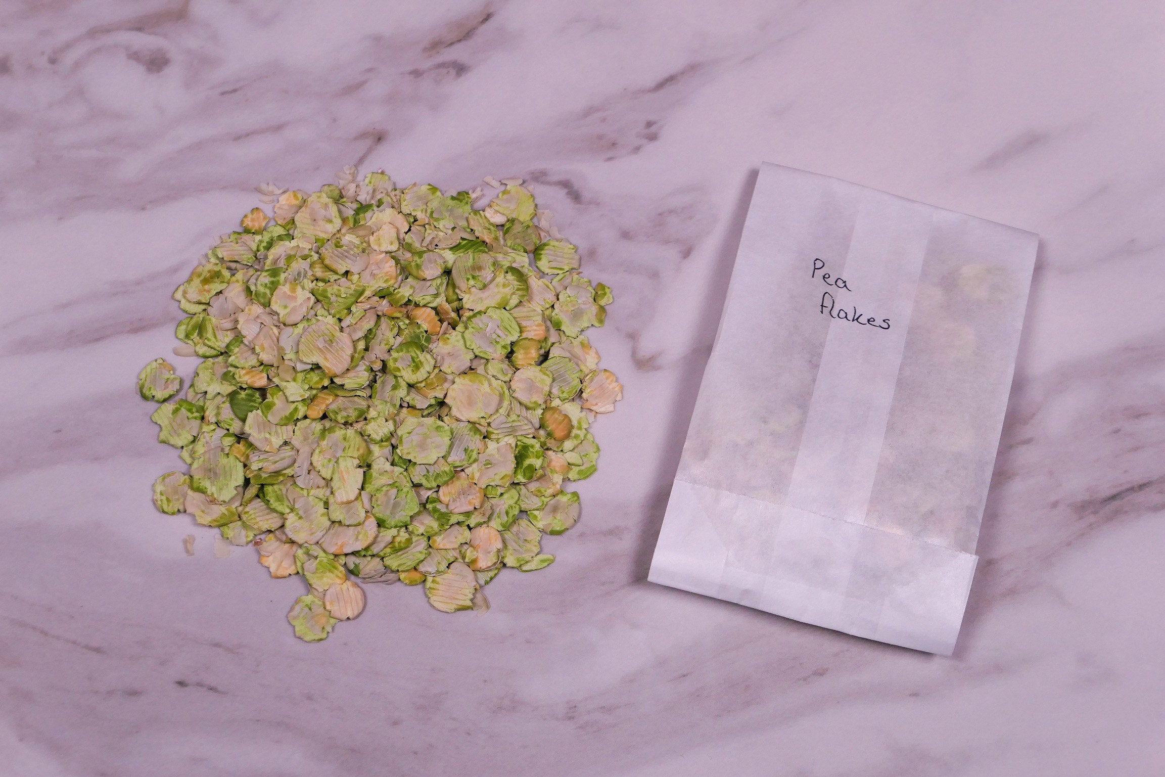 Pea flakes Treat bag