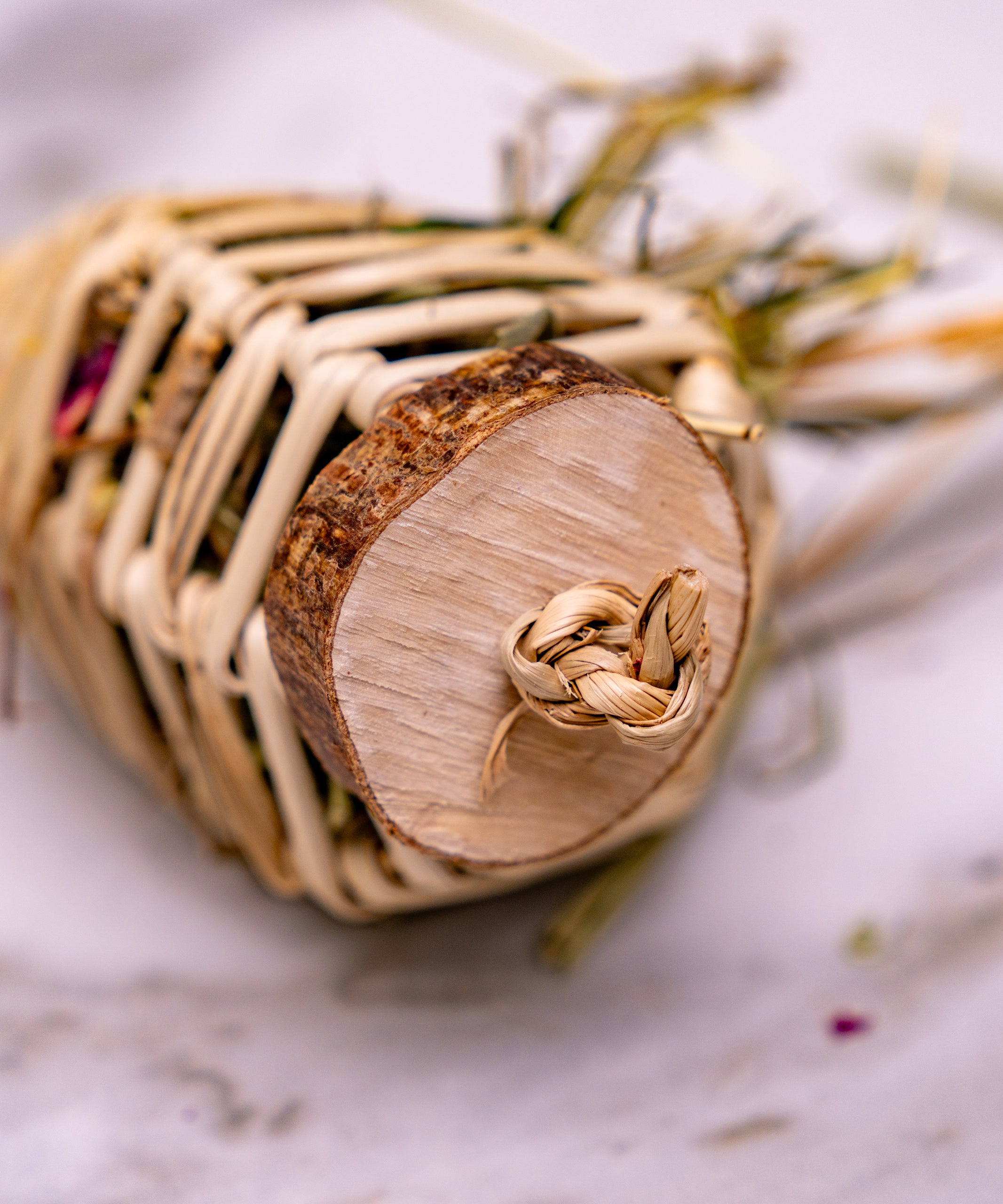 Forage Filled Vine Balloon