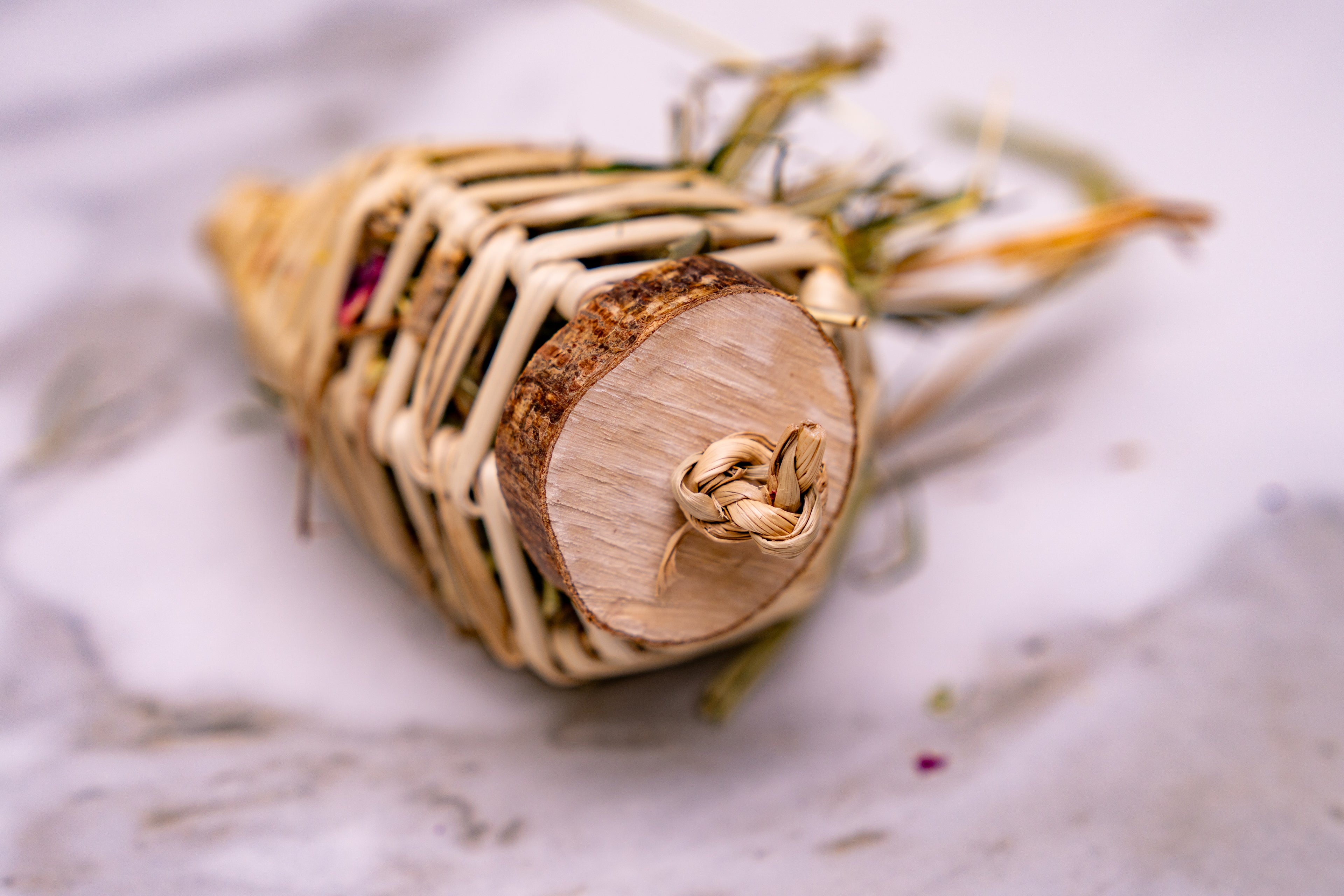 Forage Filled Vine Balloon