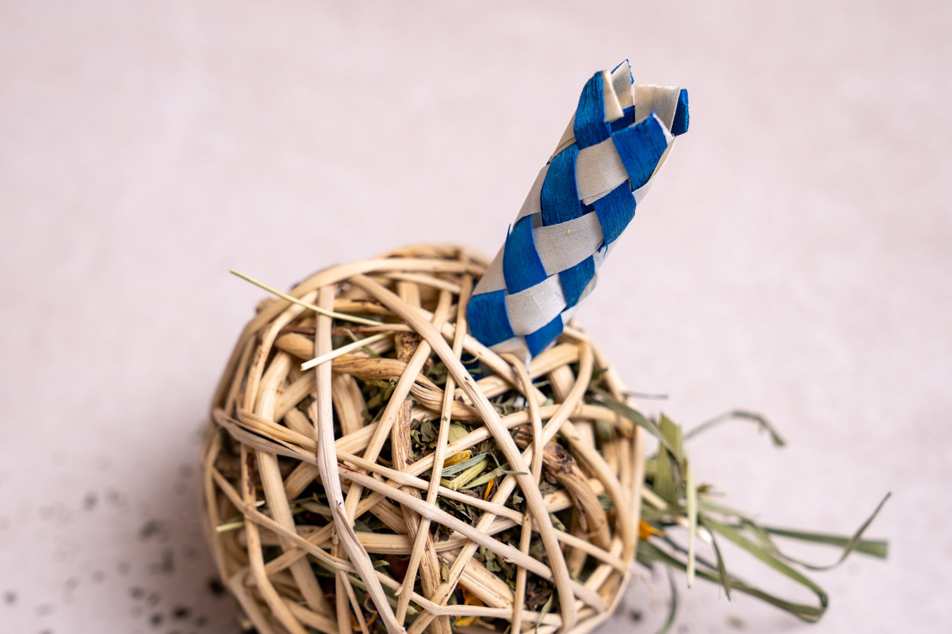 Cocktail binky bomb toys