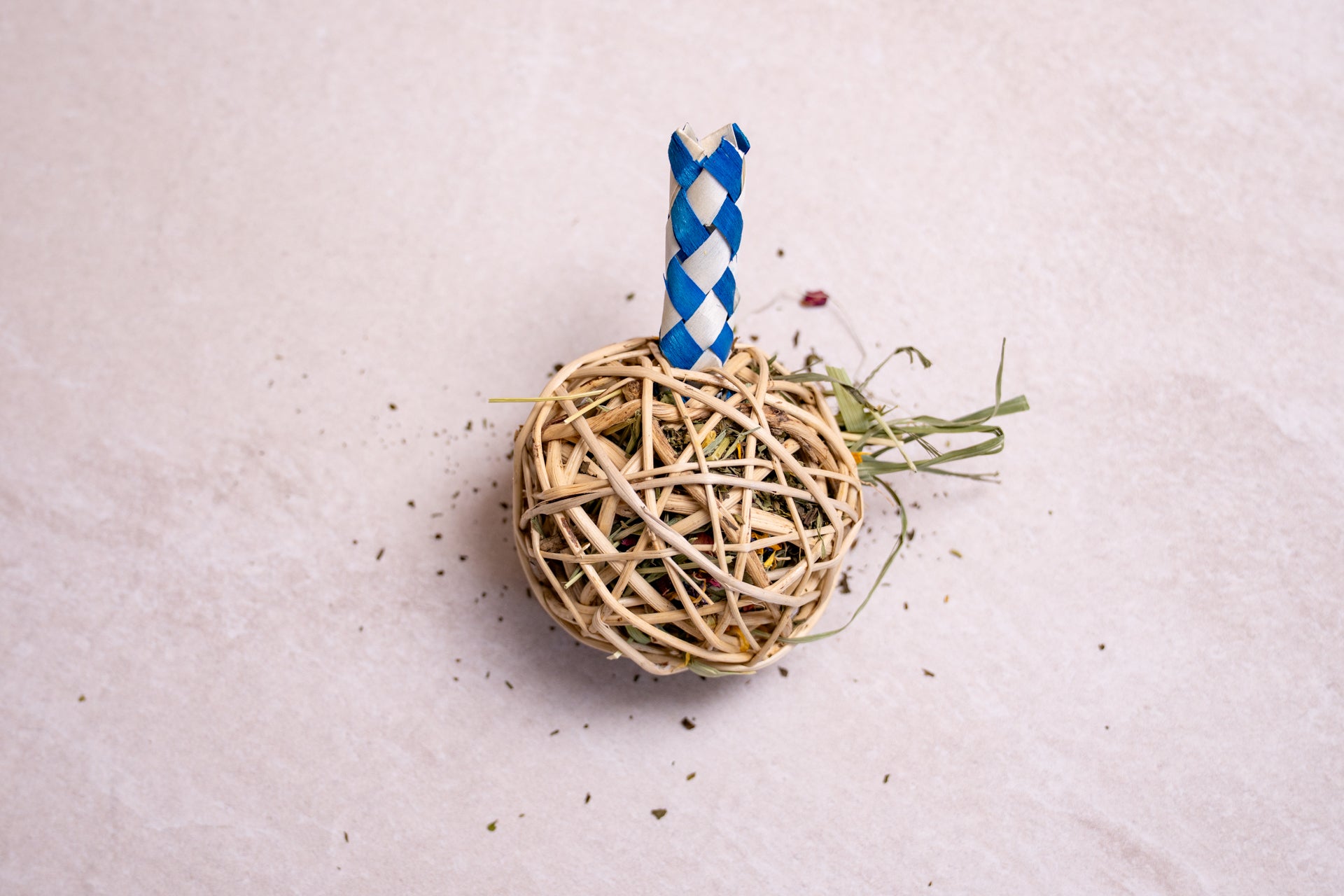 Cocktail binky bomb toys