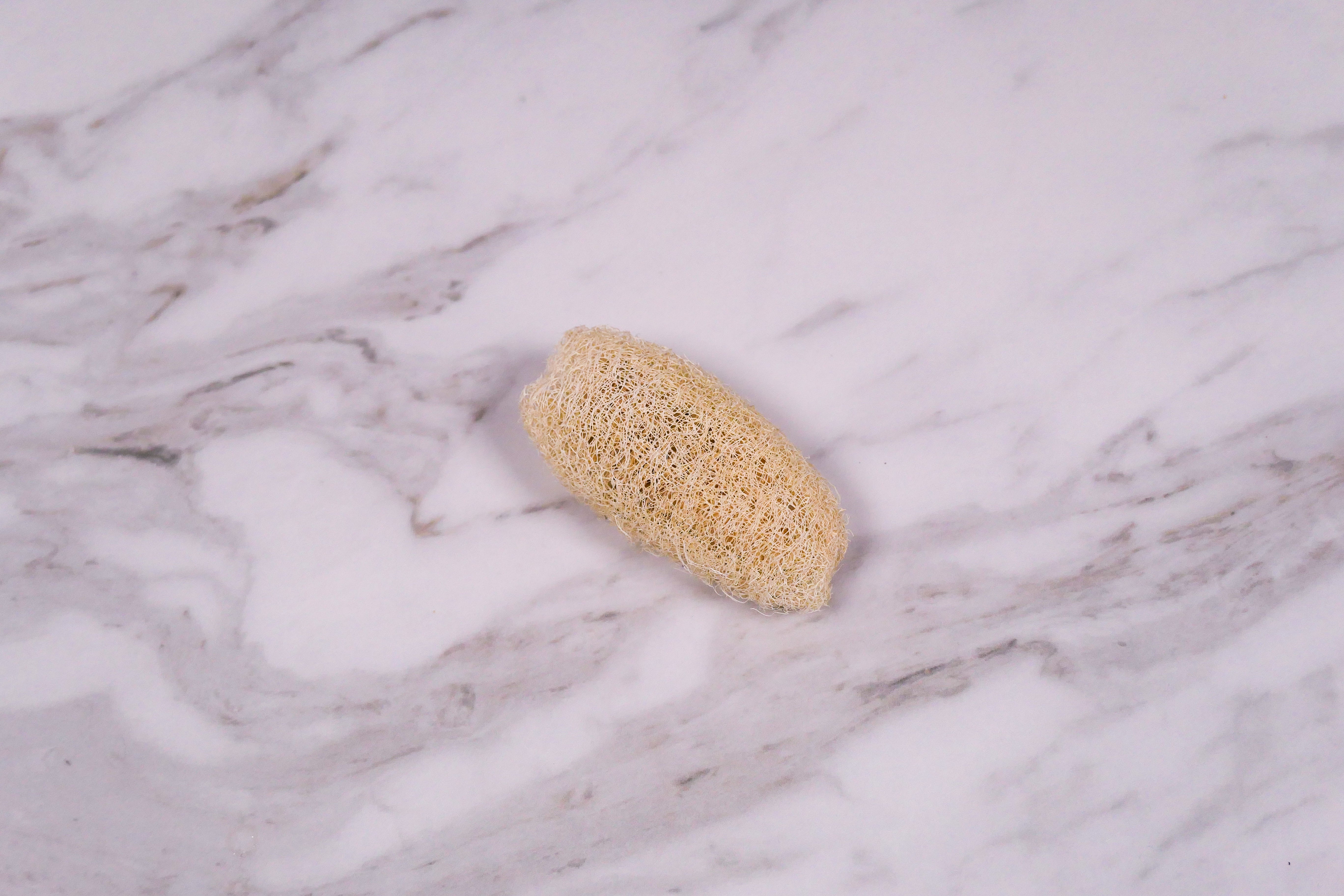Mini natural loofah chew