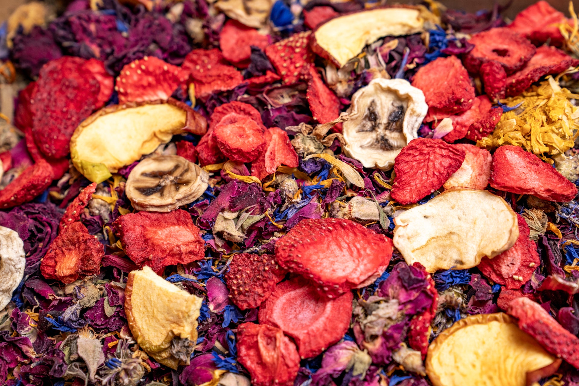 Summer Twist Forage Box