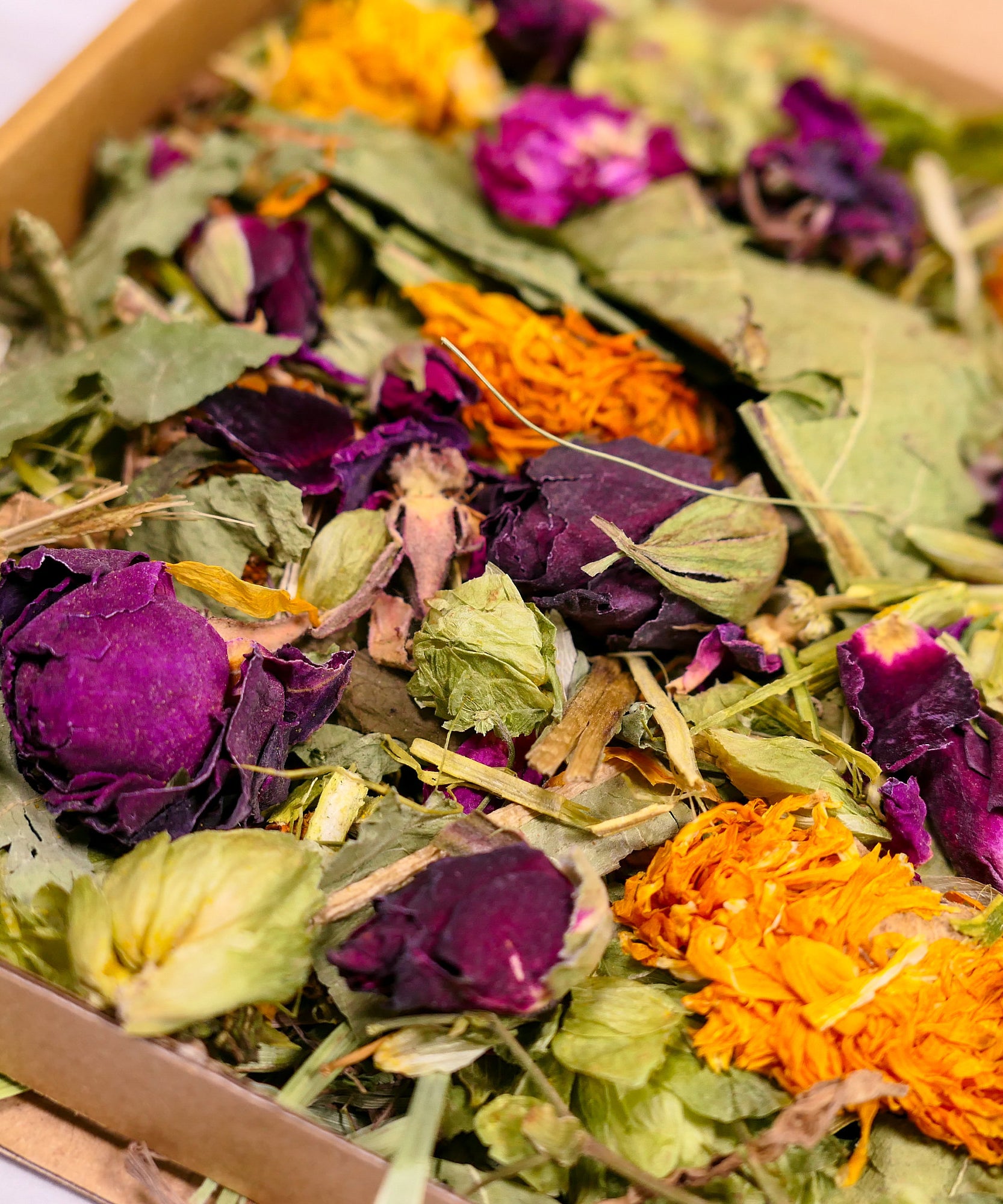 Summer Garden Forage Box