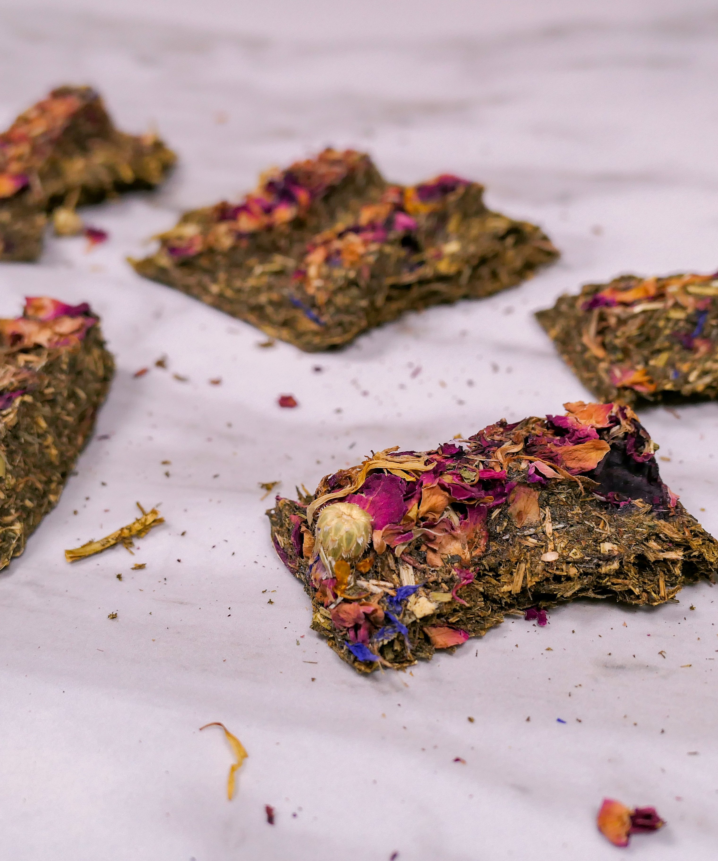 Floral Hay Snap and Share Bar