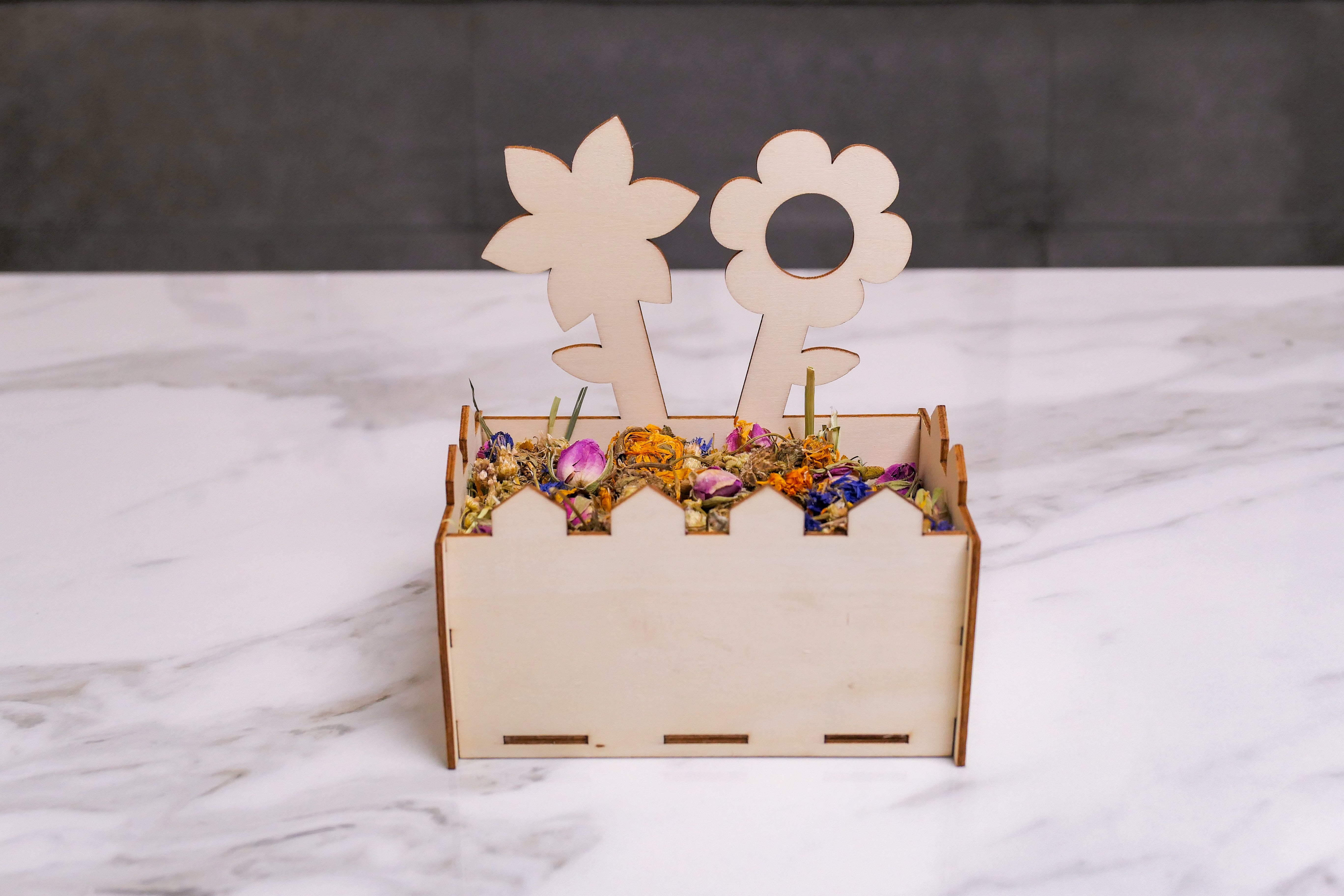 Flower Pot Forage Tray