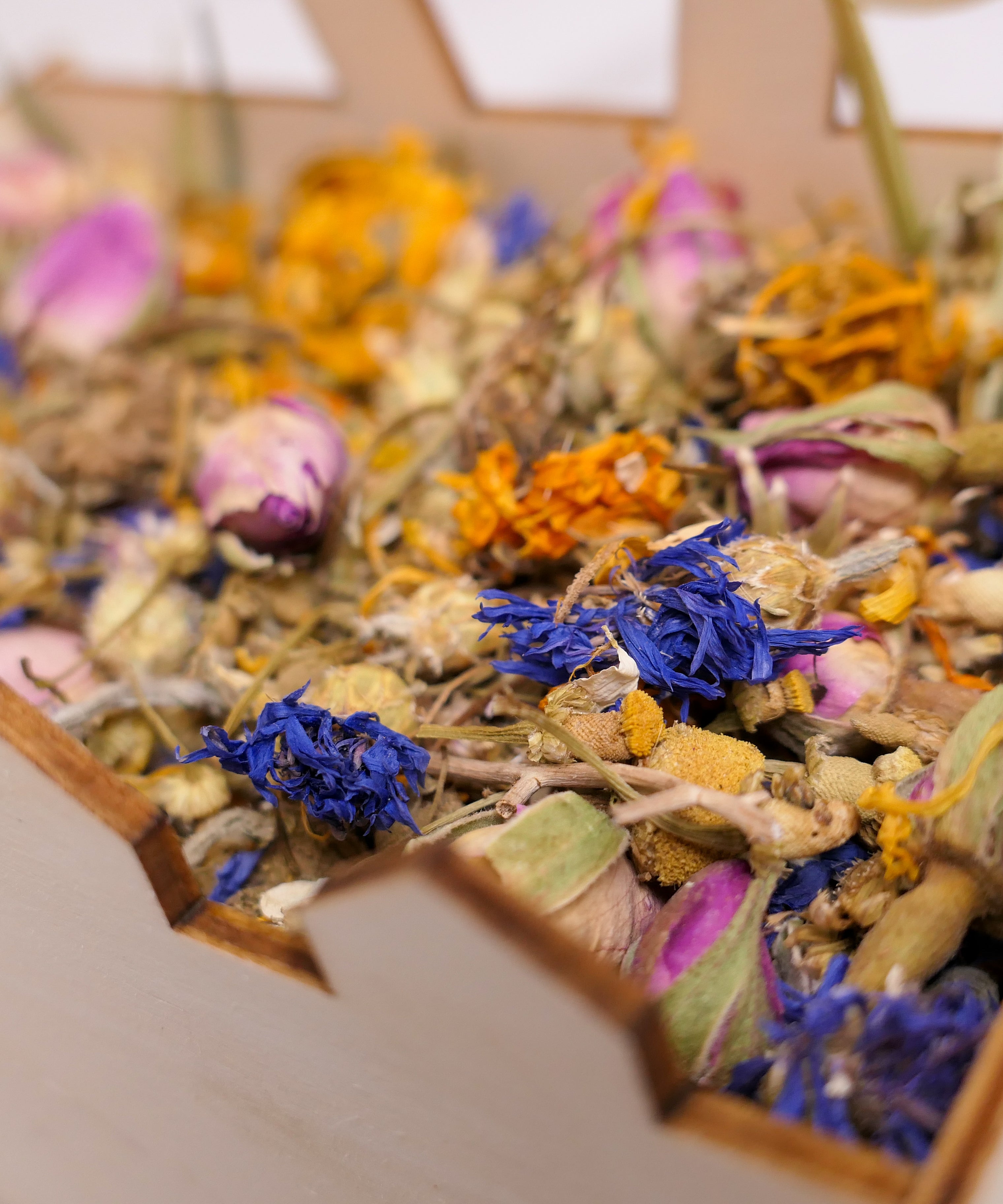 Flower Pot Forage Tray