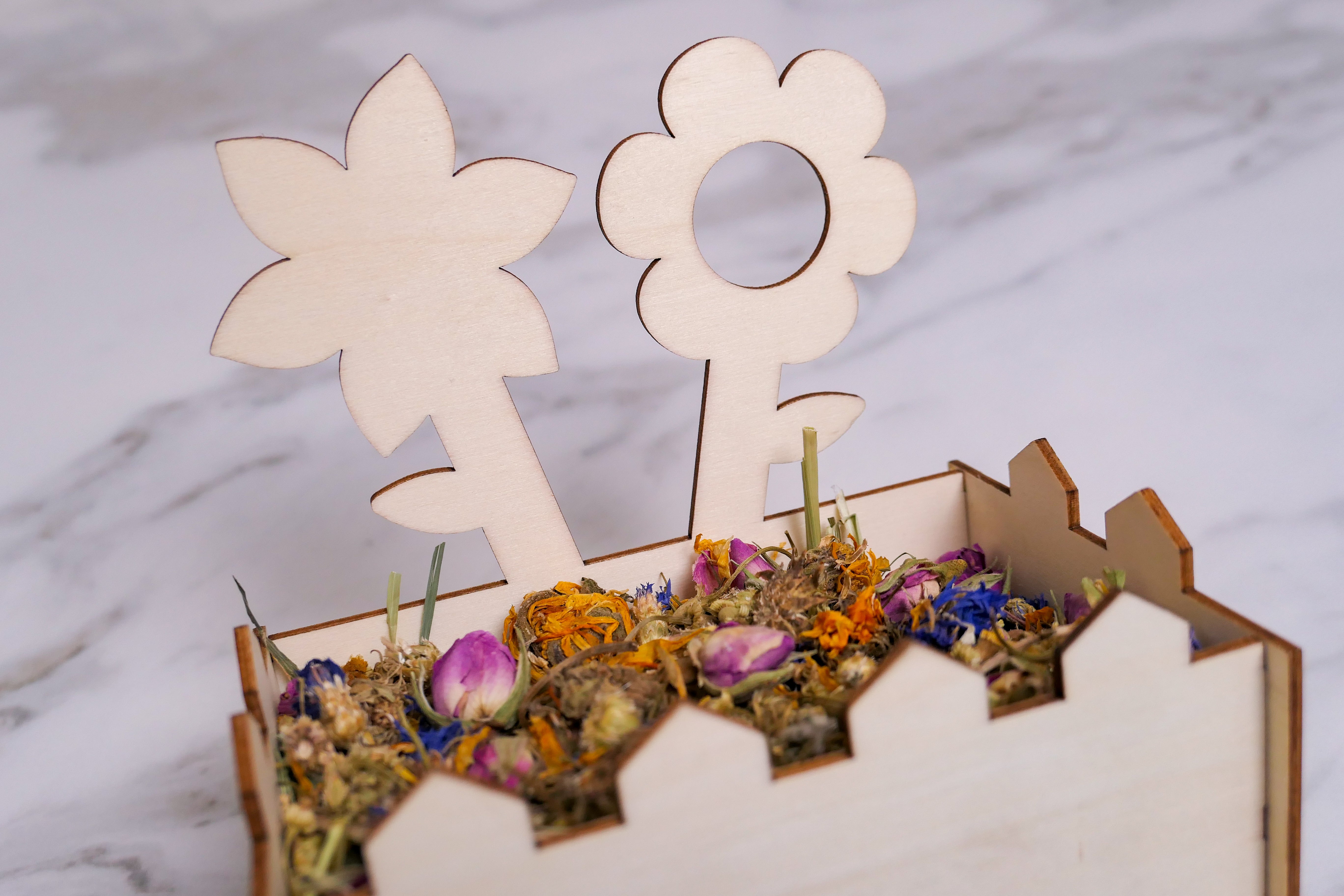 Flower Pot Forage Tray