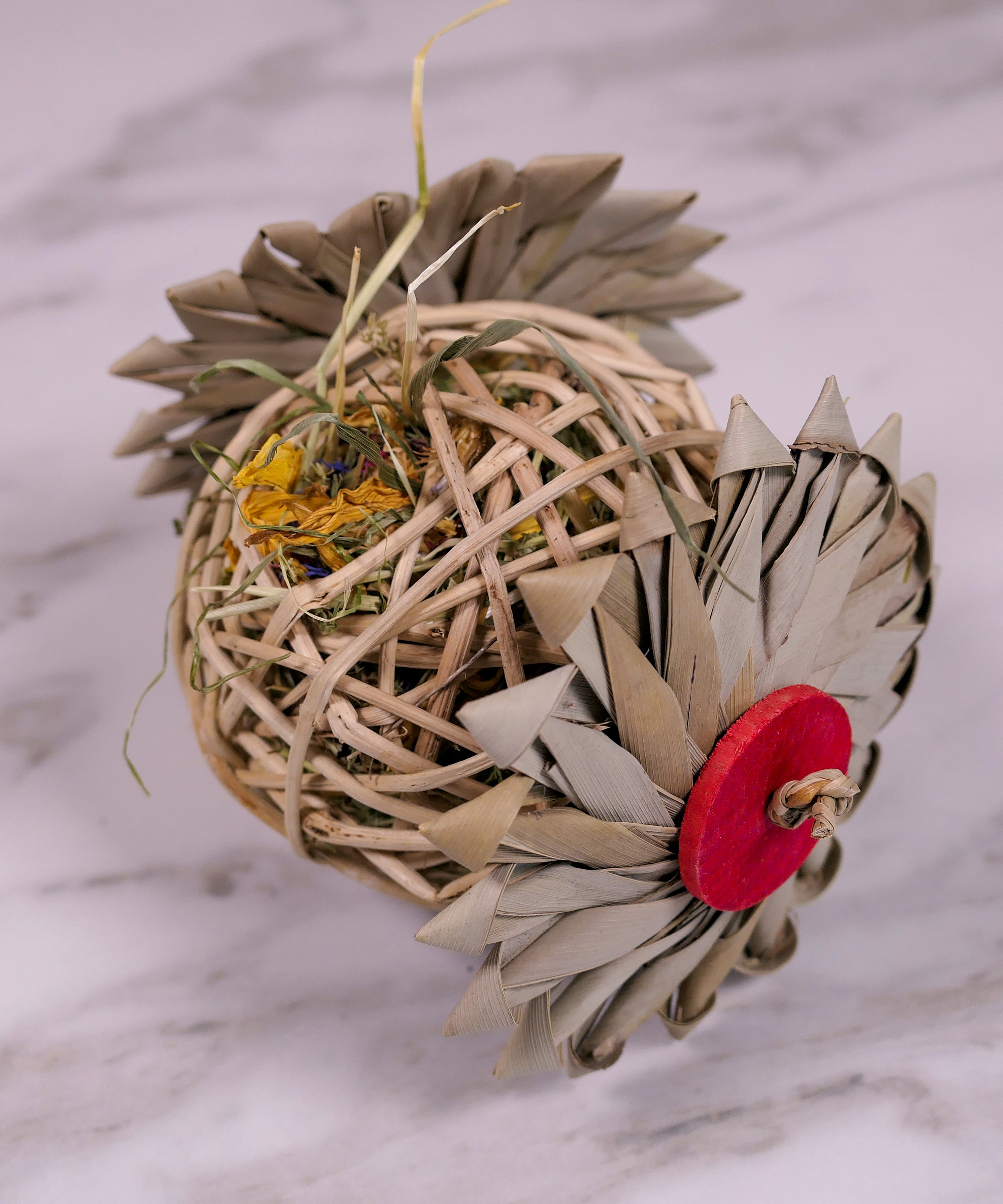 Palm Vine Forage Toy