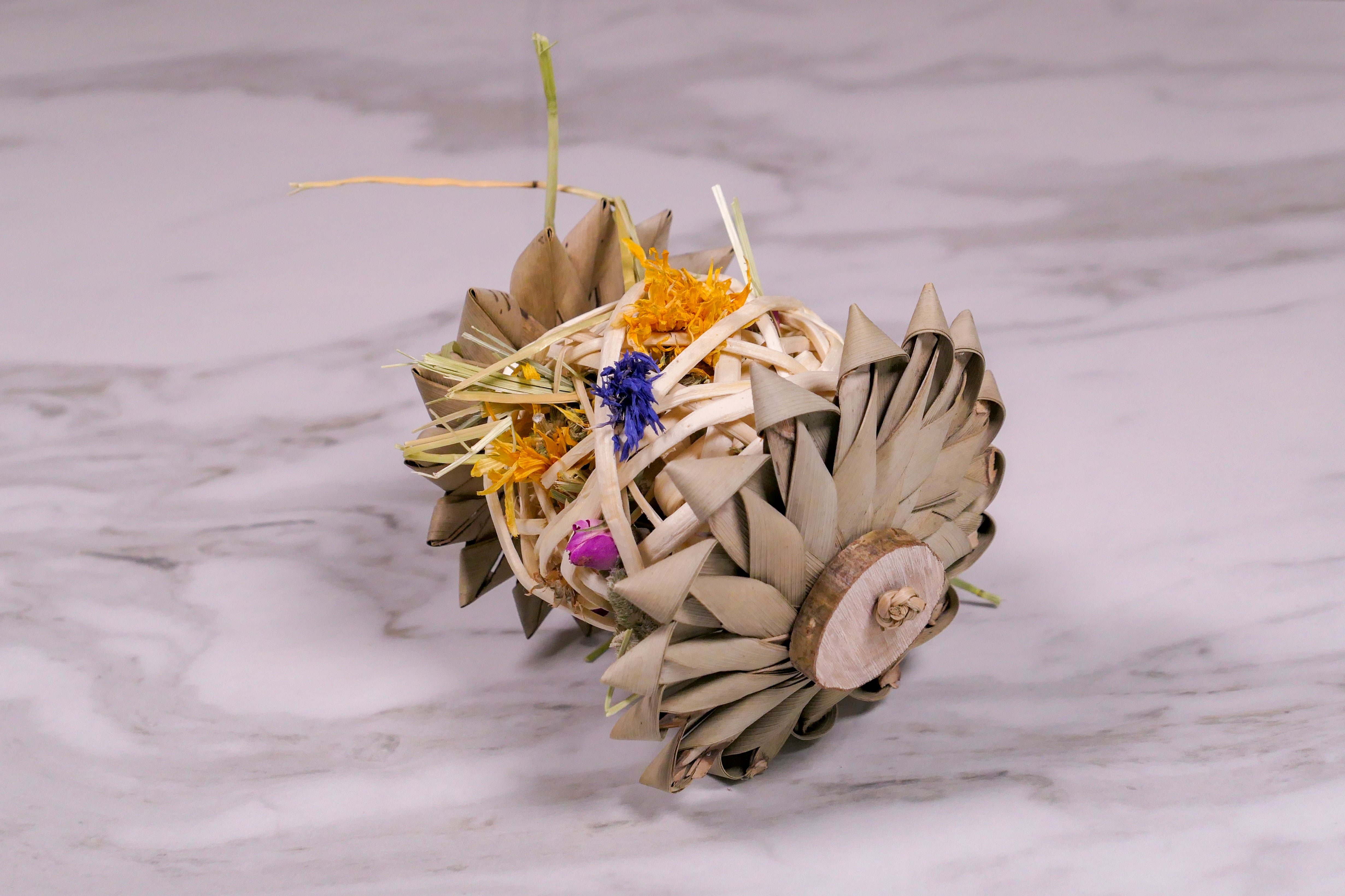 Palm Flower Forage Toy