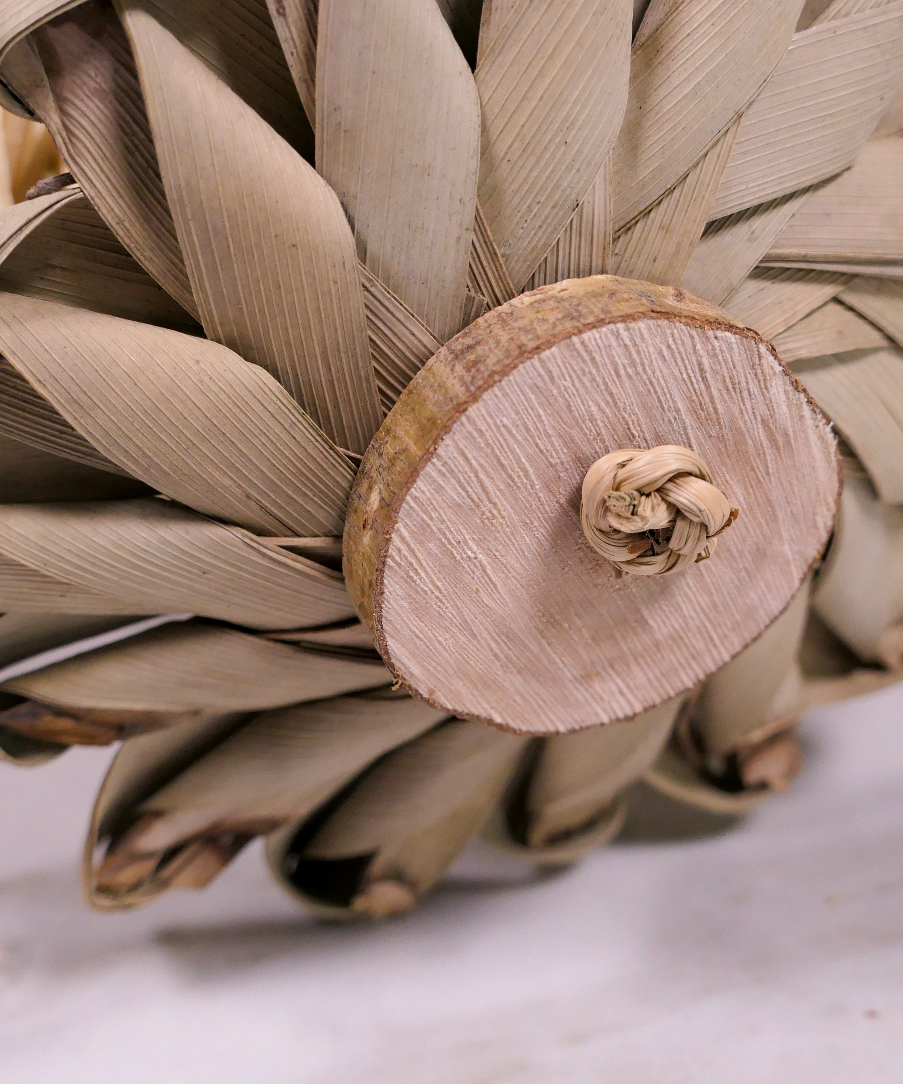 Palm Flower Forage Toy