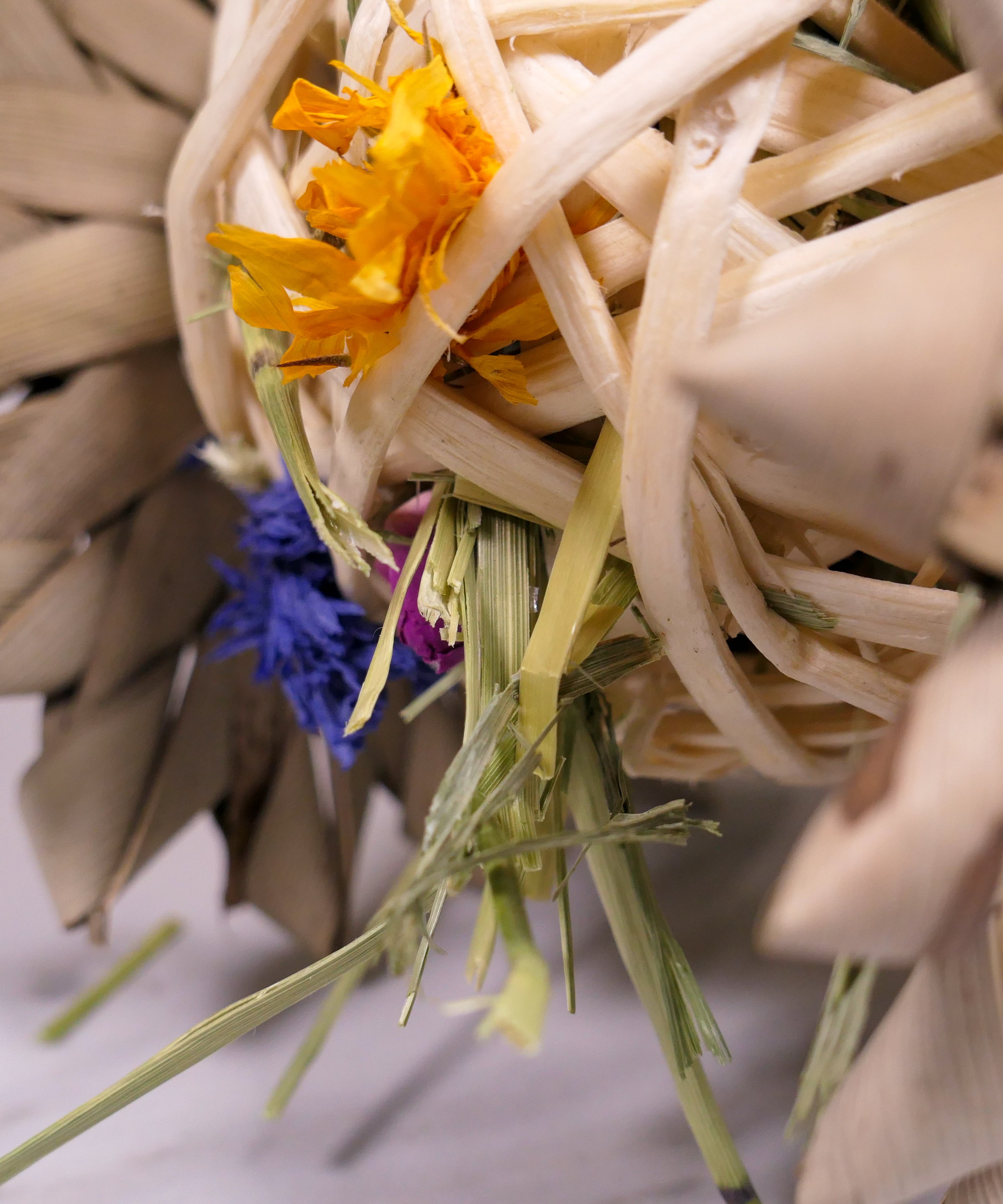 Palm Flower Forage Toy