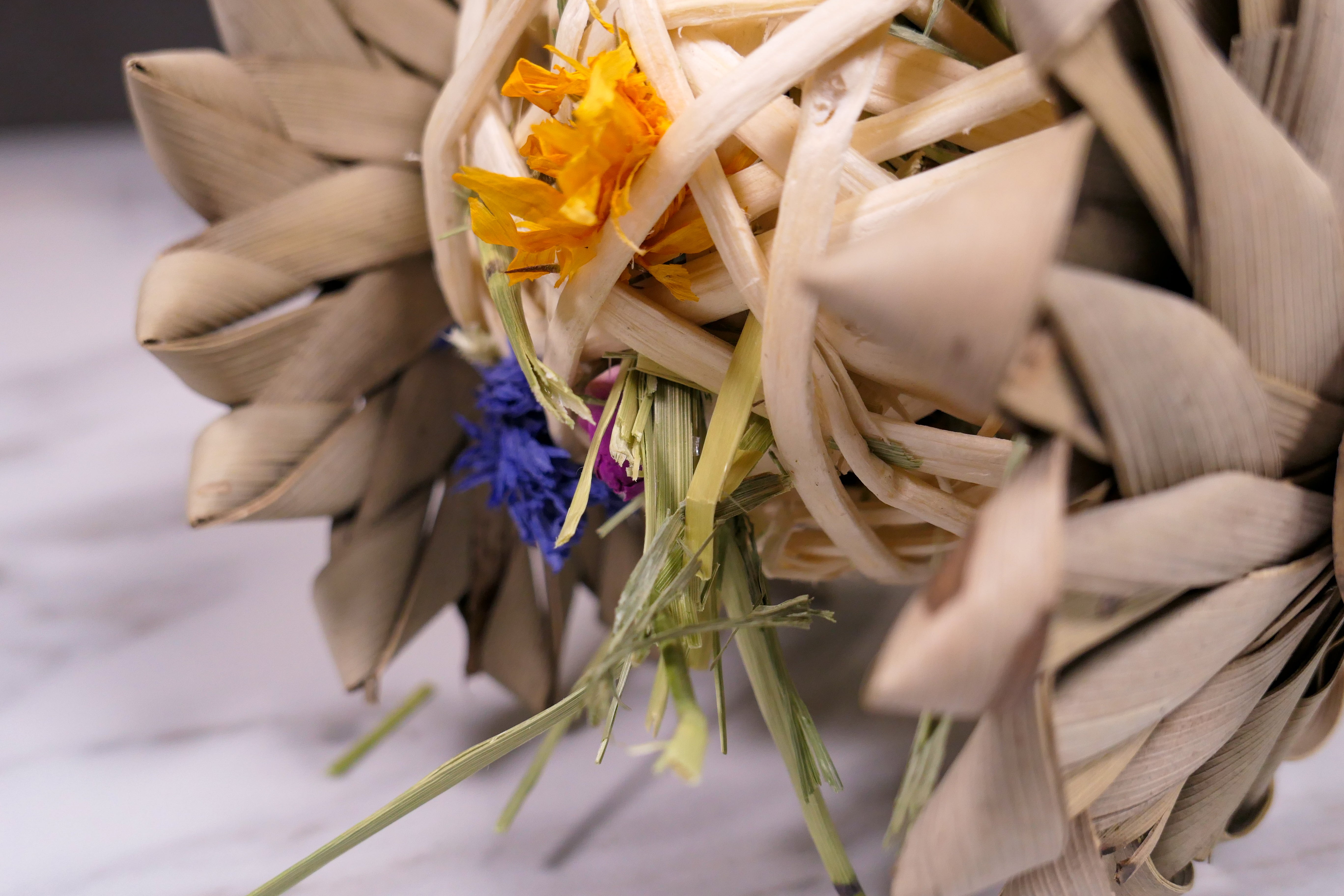 Palm Flower Forage Toy