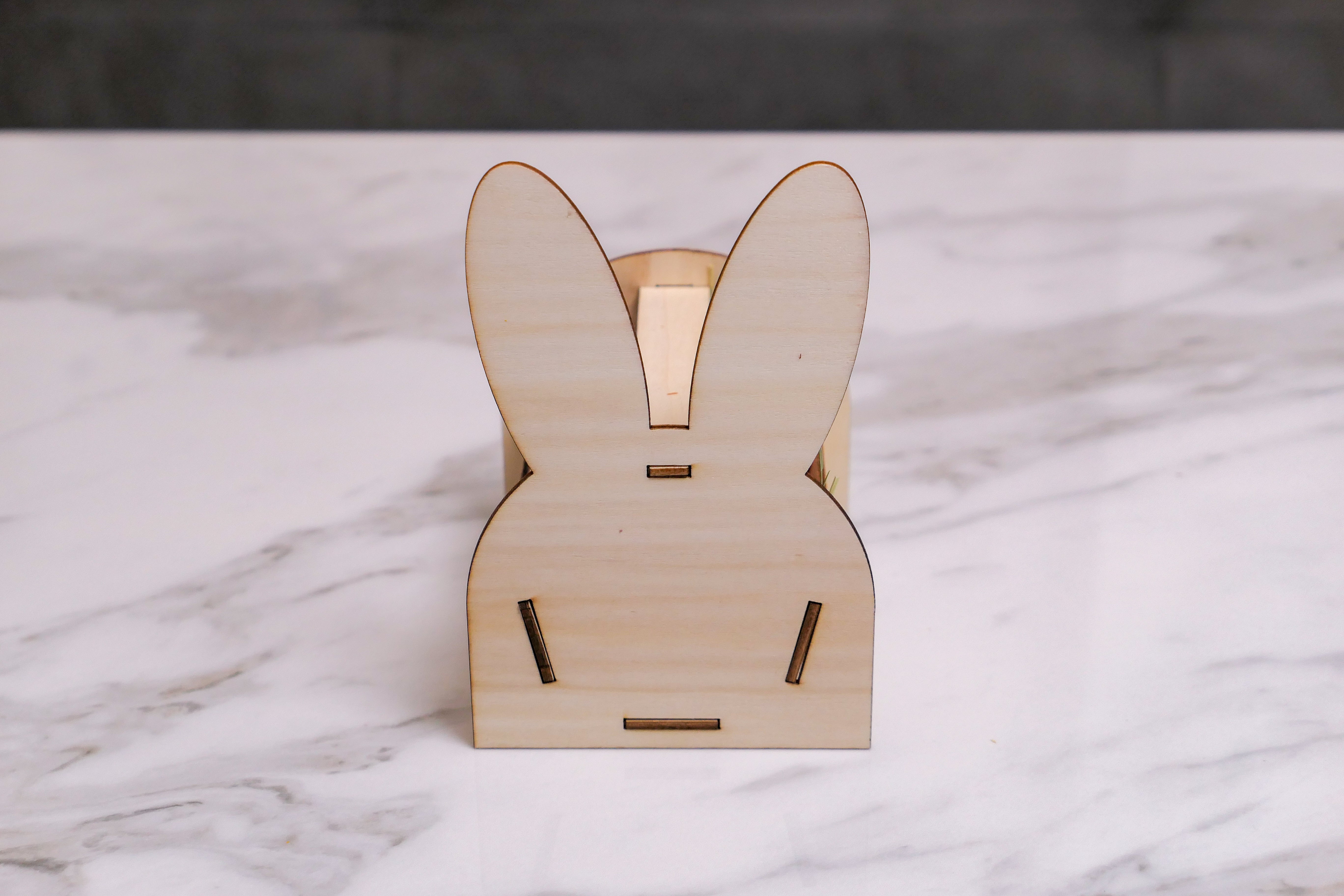 Some bunny loves you forage tray