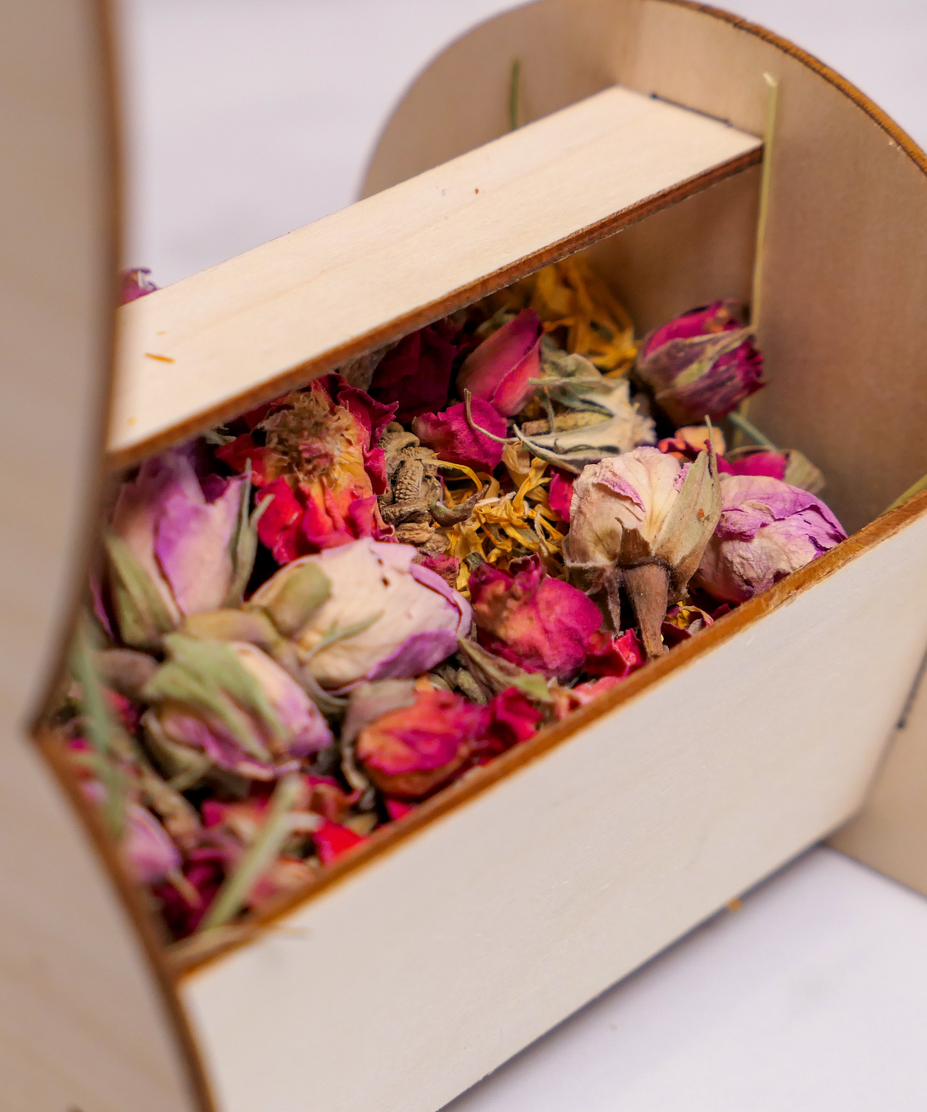 Some bunny loves you forage tray