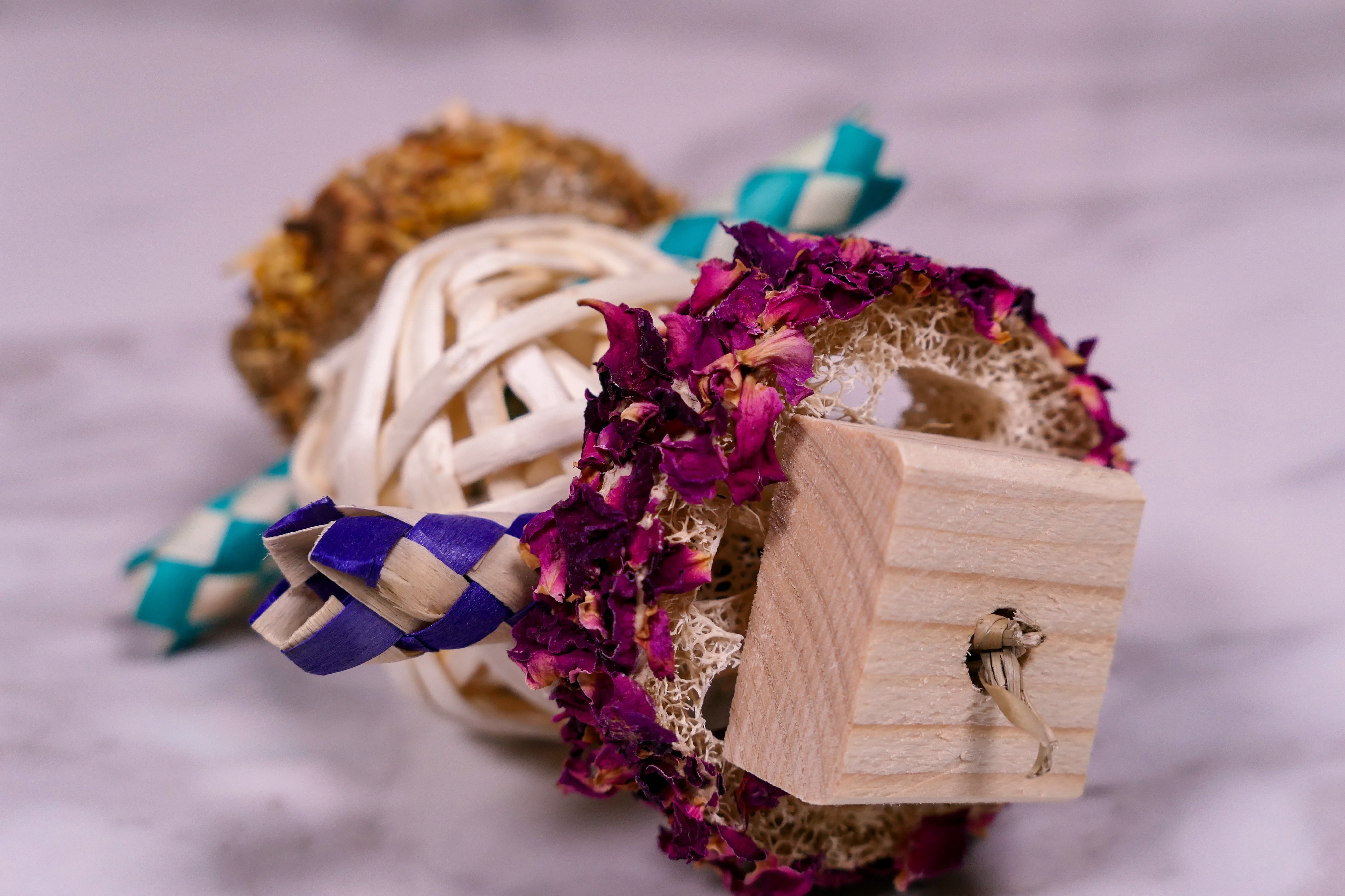 Floral Loofah Throw Chew Toy