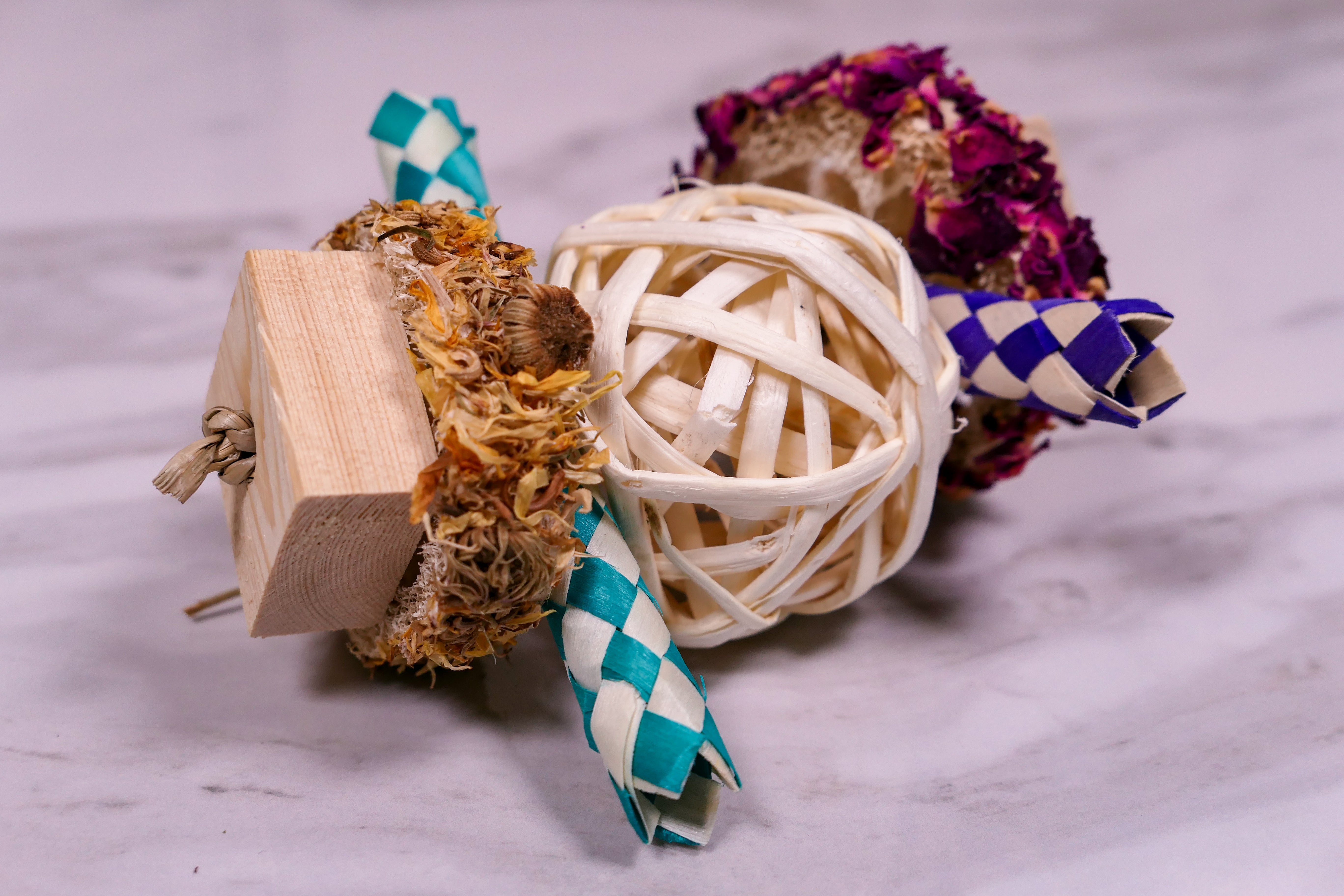 Floral Loofah Throw Chew Toy