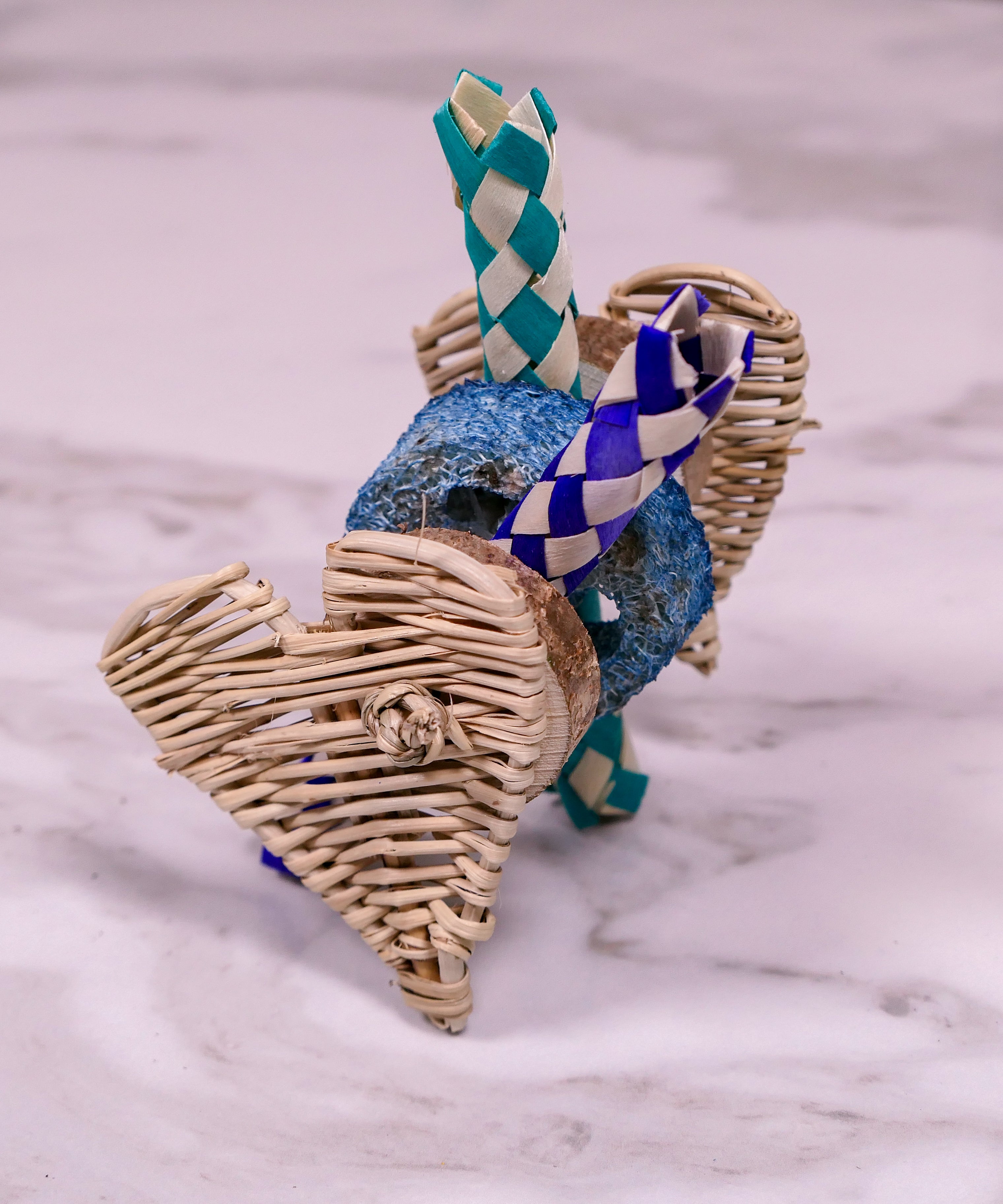 Hearty Loofah Trap Chew Toy