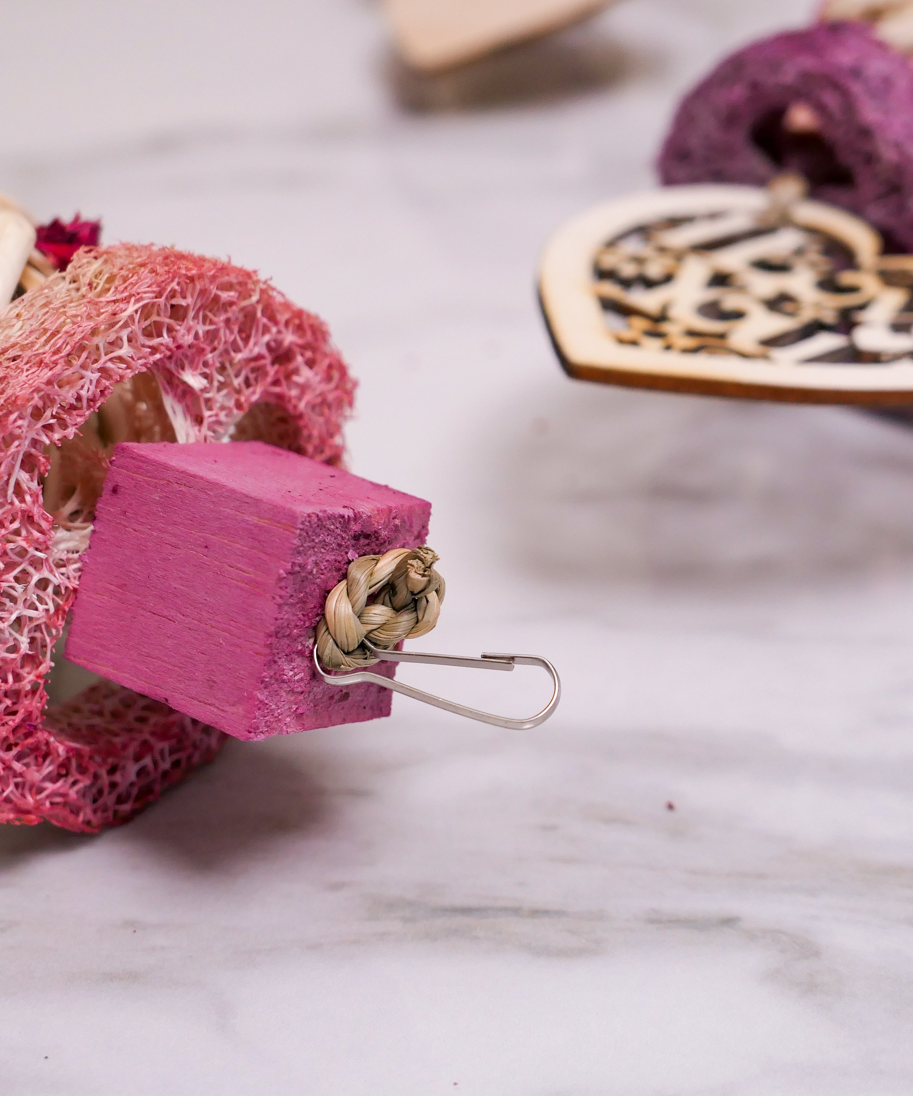 Love Forage Hanging Toy