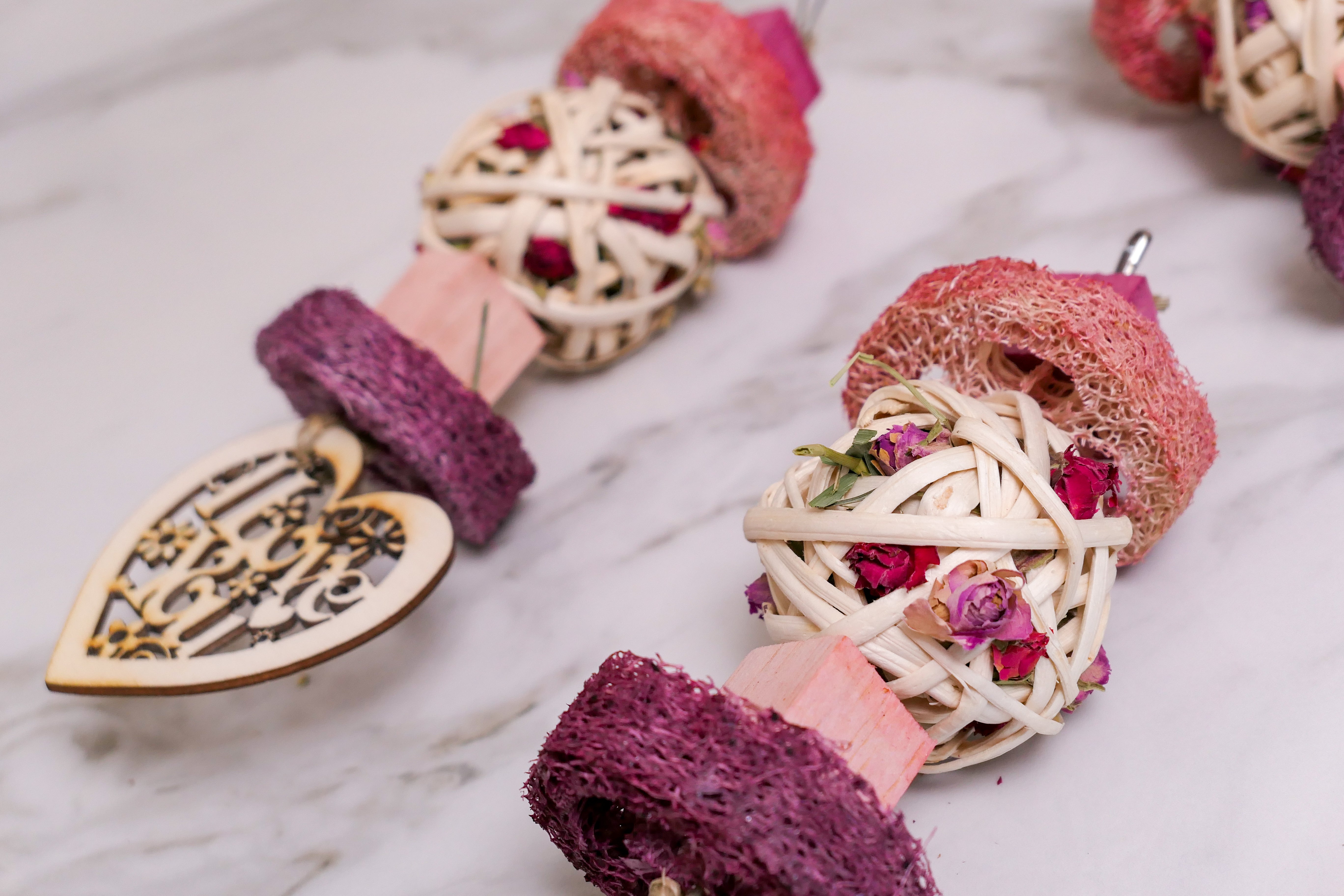 Love Forage Hanging Toy