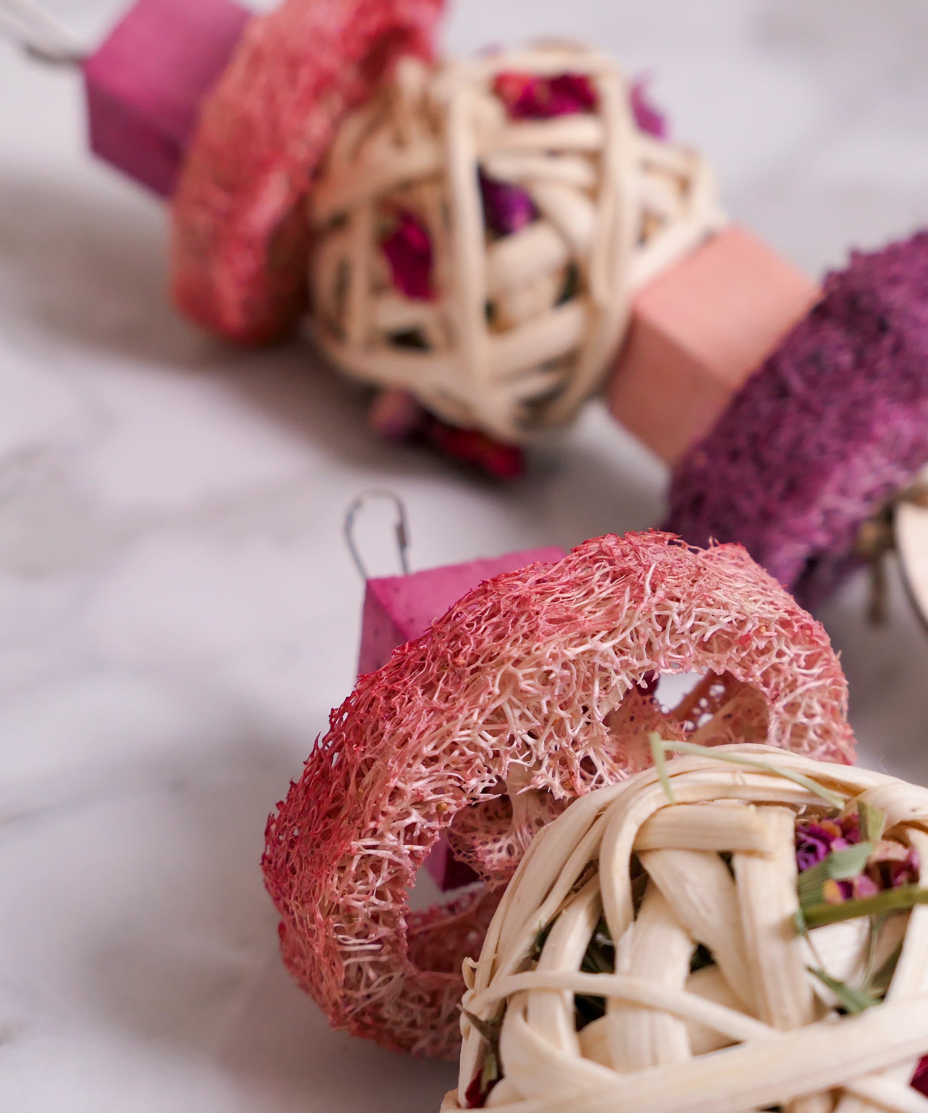 Love Forage Hanging Toy