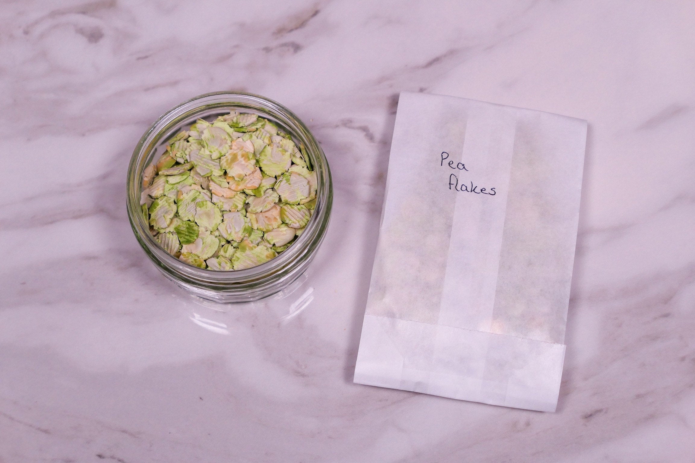 Pea flakes Treat bag