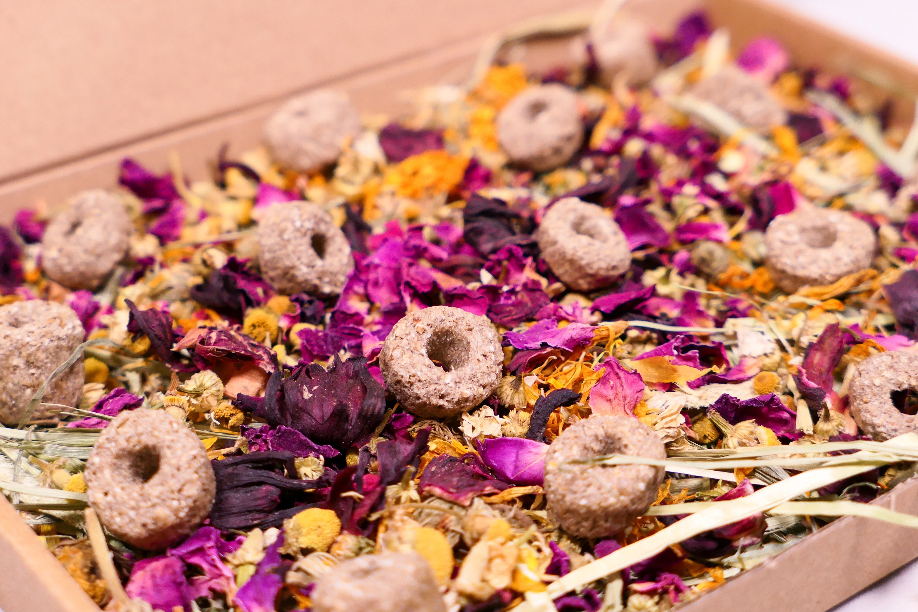 Floral Mini Forage Box