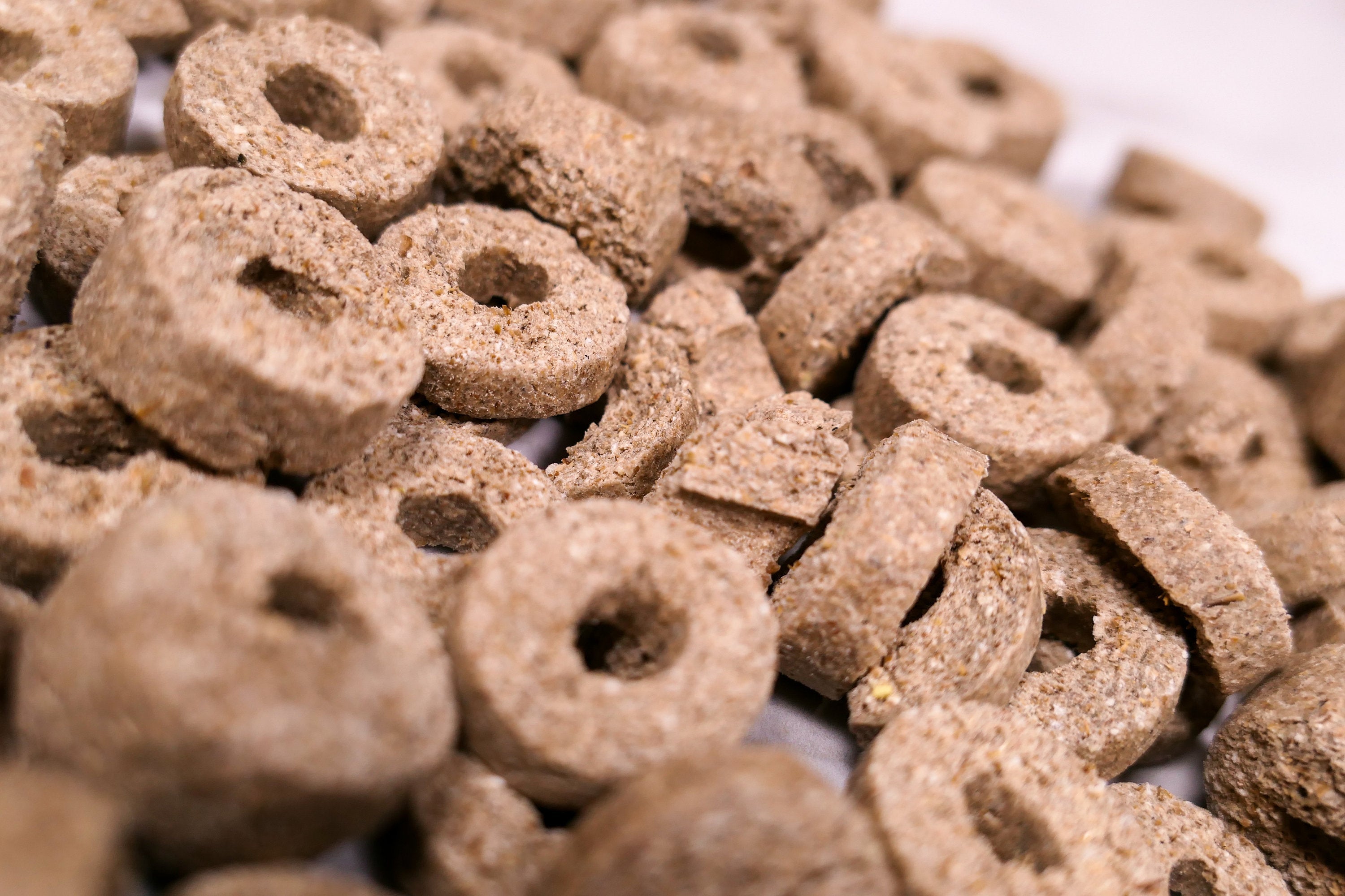 Barley Rings and Bites Forage Bag