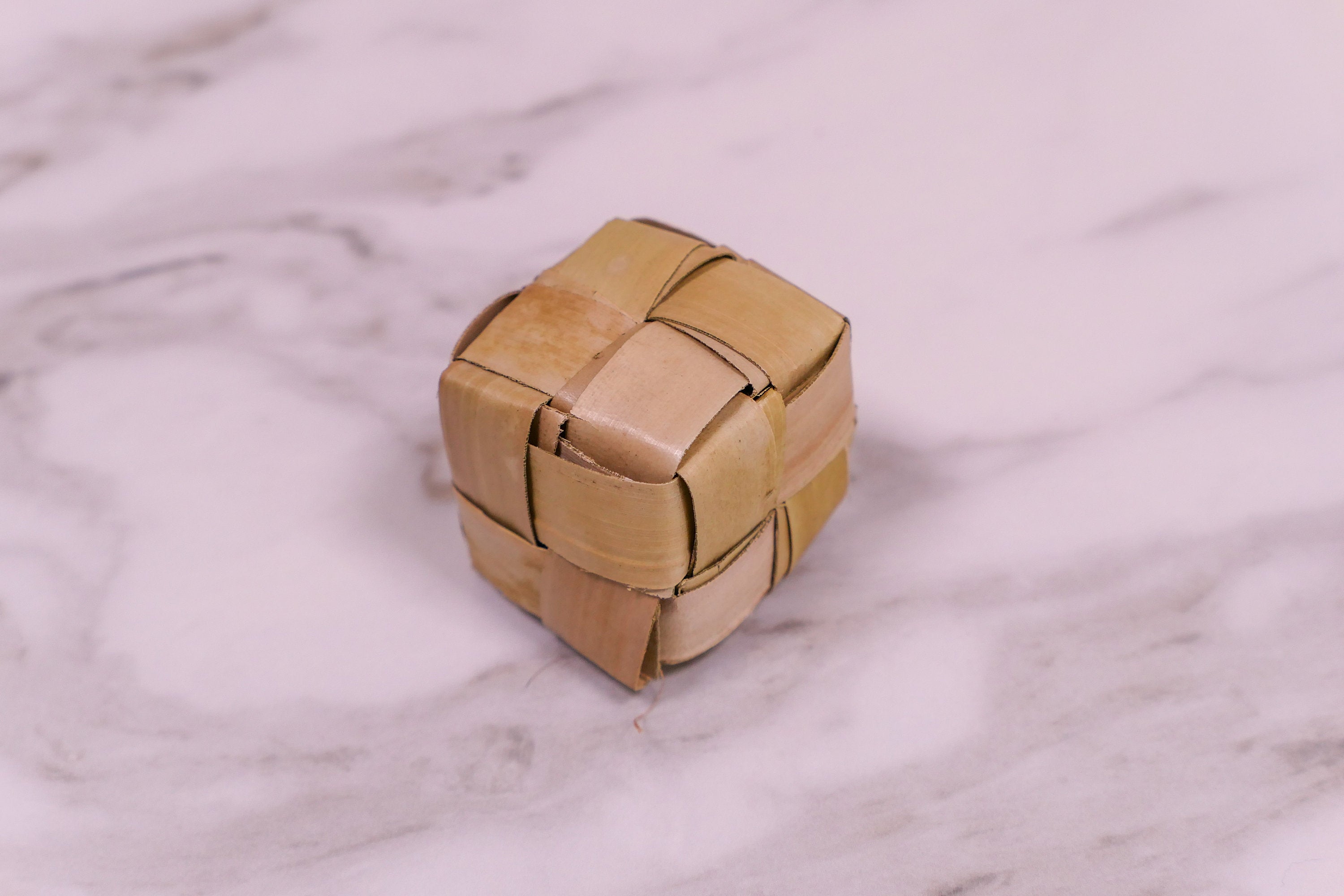 Palm Leaf Cube Chew Toy