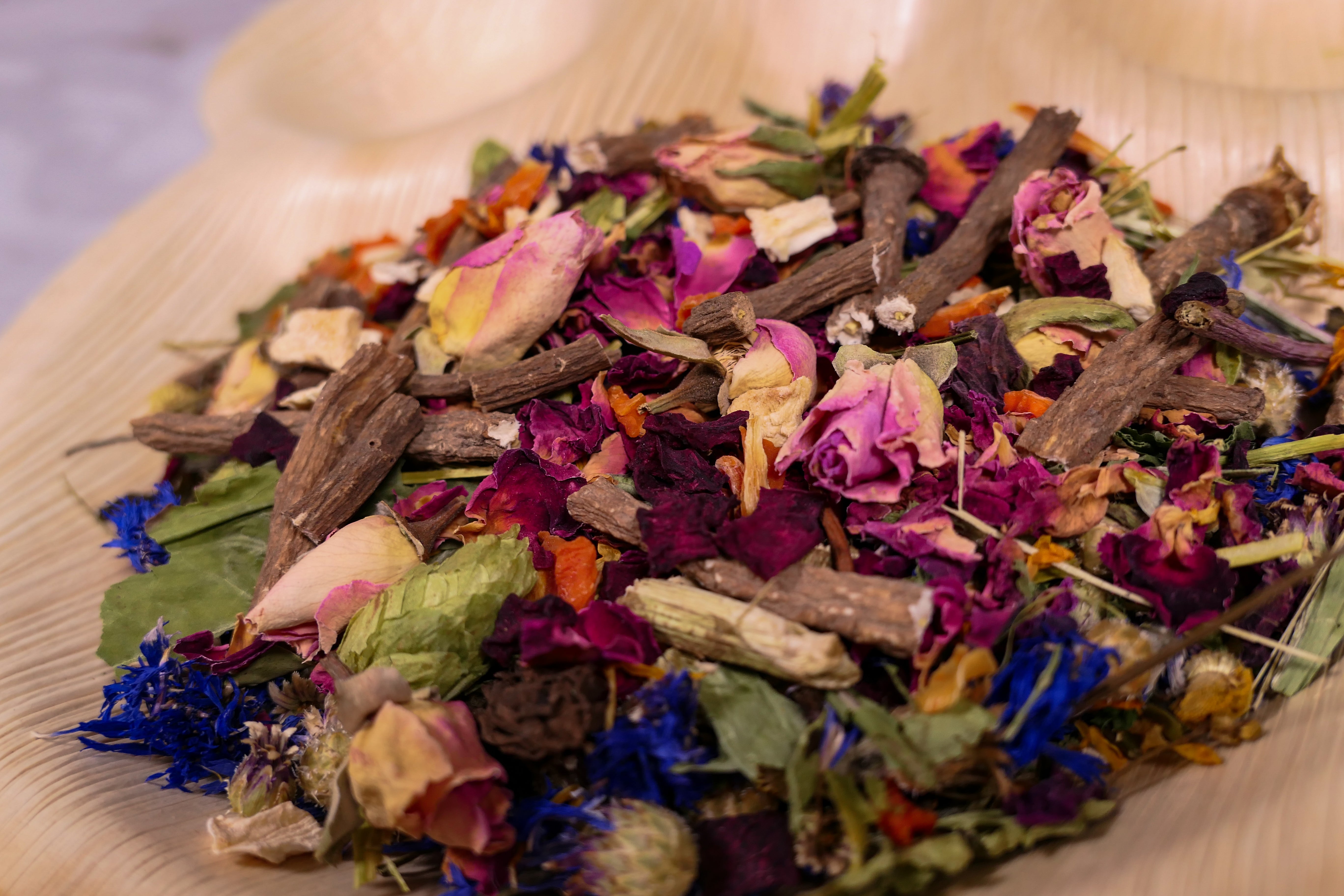 Teddy's favourite forage Tray